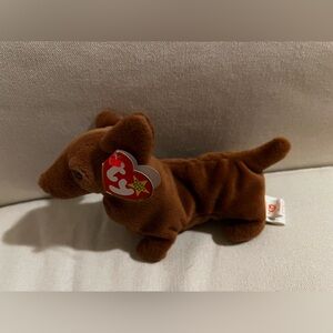 Ty Beanie Babies Weenie The Dachshund Dog Toy 1995